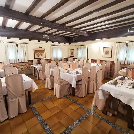 Bar El Gato Del Acueducto ゲストハウス セゴビア