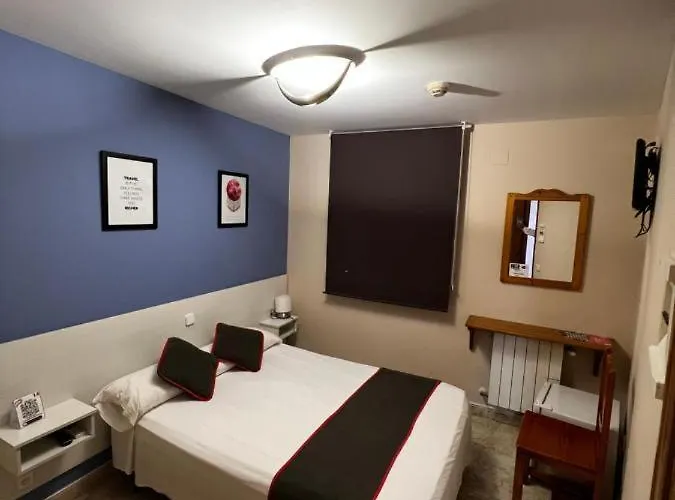 Bar El Gato Del Acueducto Гостевой дом